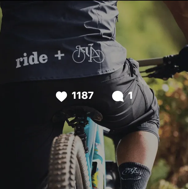 Chela Clo – Cycling shirt blackBoard