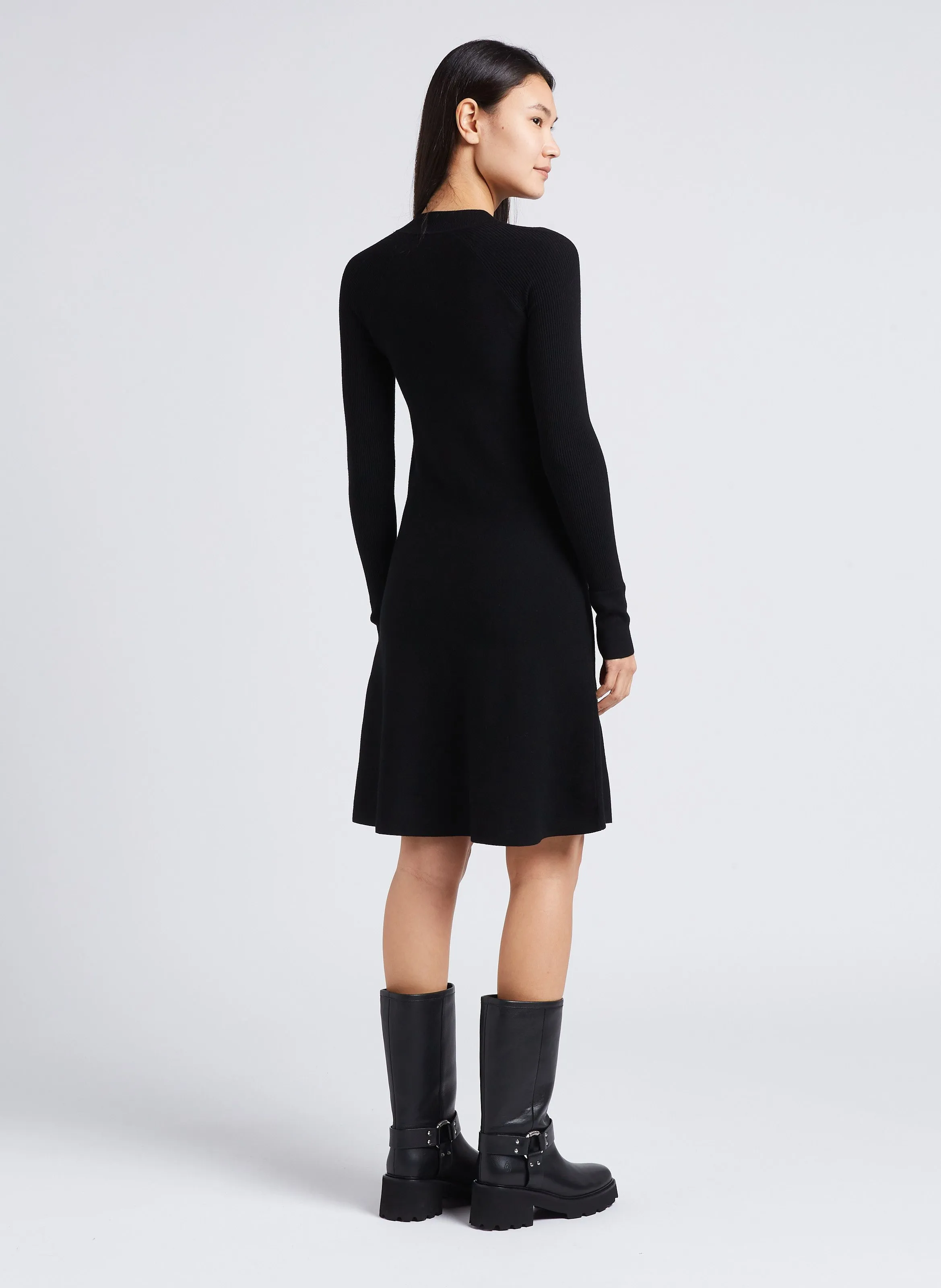 MAX MARA LEISURE PIREO - Vestido midi con cuello alto en negro