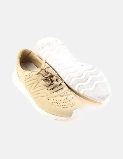 New Balance Deportiva basica beige