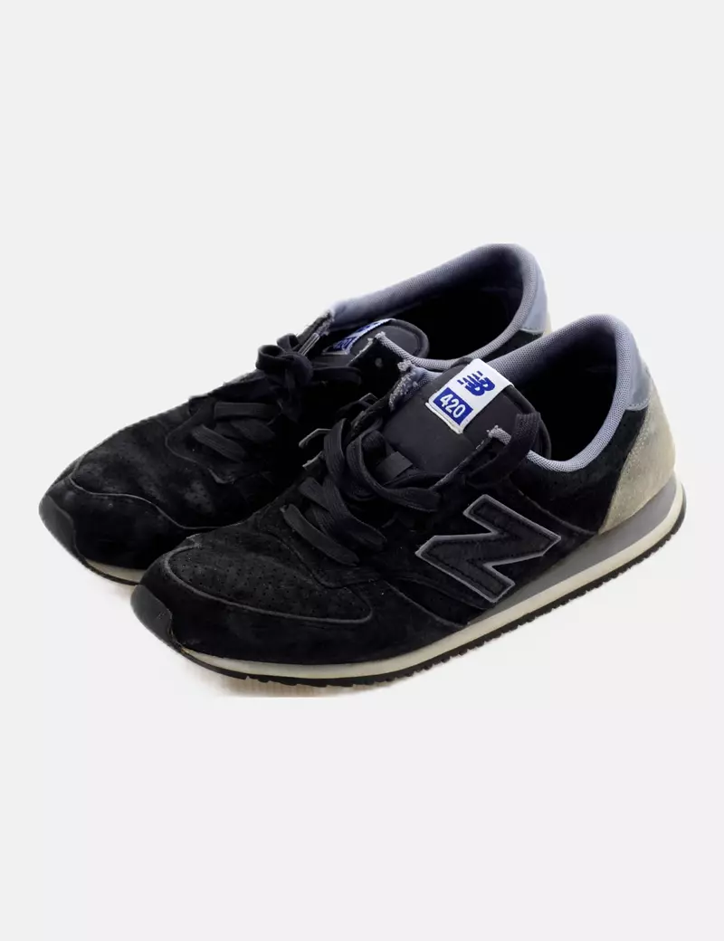 New Balance Zapatilla negra deportiva