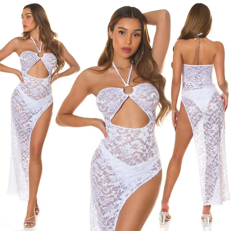 Vestido de encaje blanco con abertura