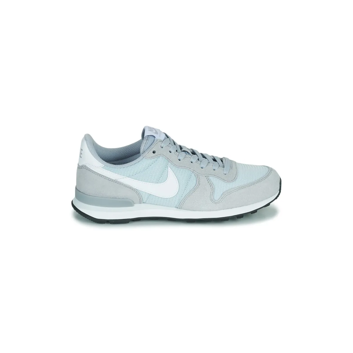 W NIKE INTERNATIONALIST